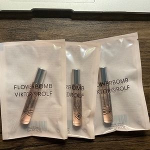 [NWT] Viktor&Rolf FLOWERBOMB EDP,  Travel Spray Pen 3ml*3